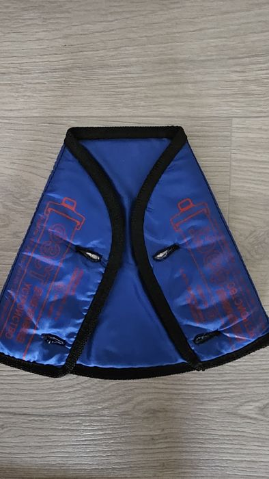 Детское устройство для езды в авто