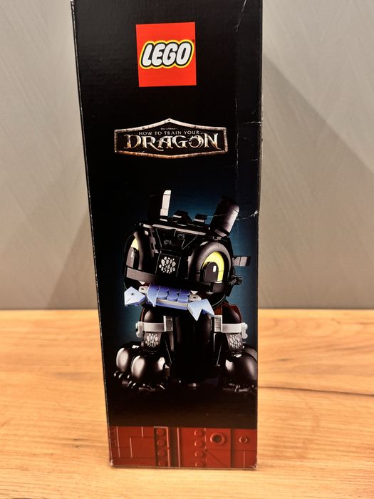 Лего беззубик (toothless}