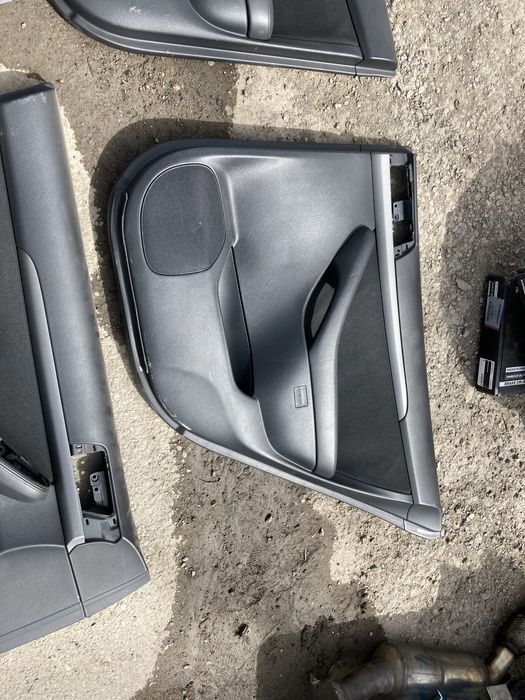 Кори за вратите за Toyota Avensis T25