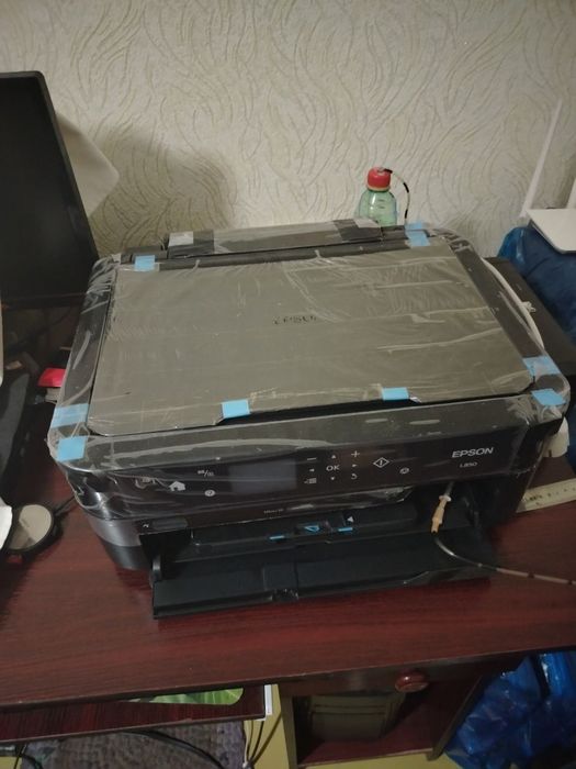 Epson L850 sotiladi. A4 Pechat, skaner va disk ustiga chizadi