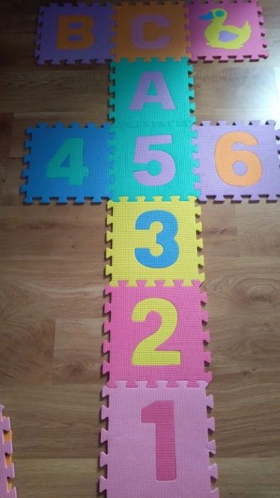 Covor joaca din spuma, multifunctional, 12 buc. x 36 cm x 36 cm-UTILIZ