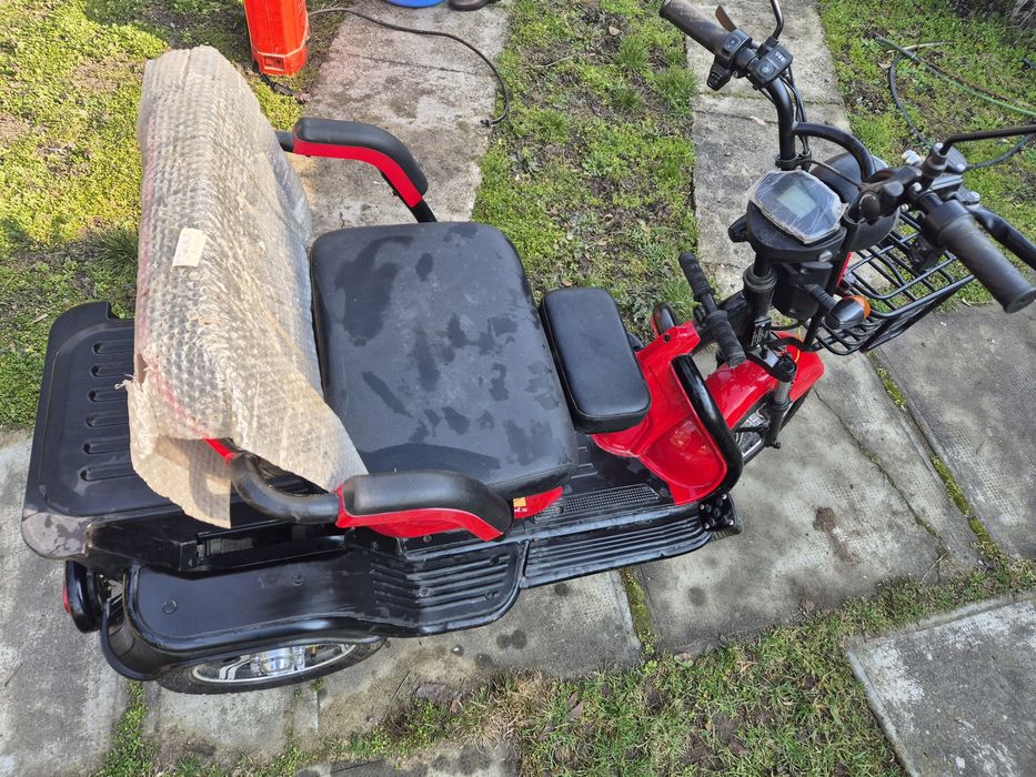 Triciclu Electric Persoane TRC1000