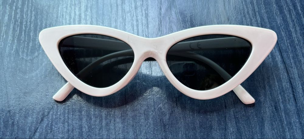 Слънчеви очила–котешки очи