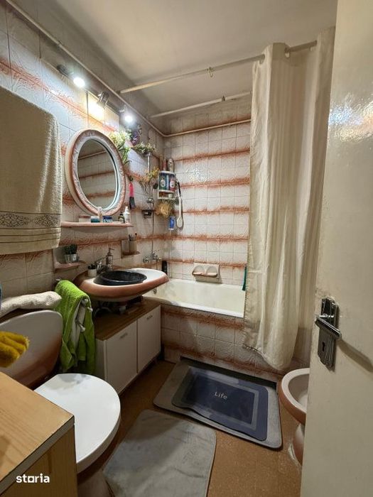 Apartament cu 3 camere, 68 mp, decomandat - Olimpia-Stadion