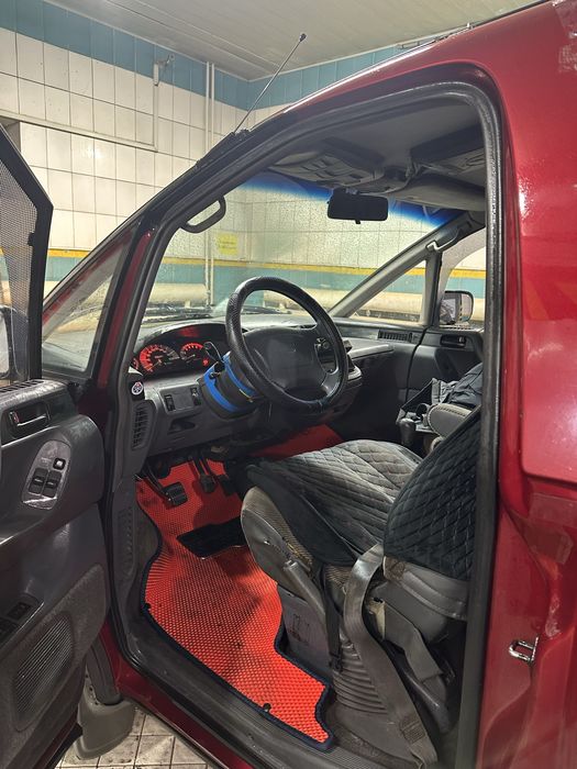 Продам Toyota Previa