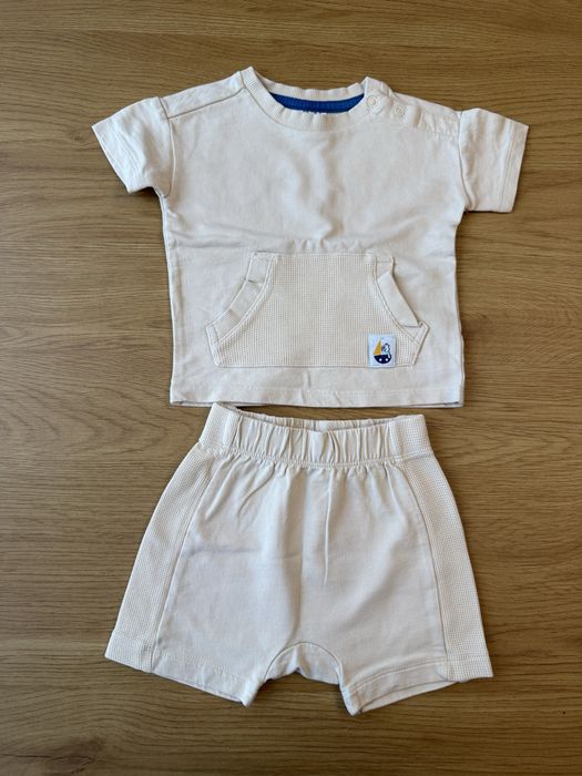 Бебешки къси костюмчета