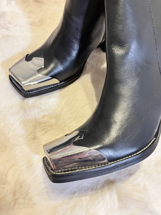 Ciocate/Cizme scurte cu botil metalic