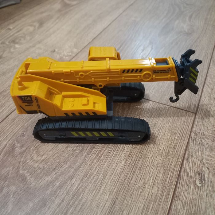 Продам игрушку-кран