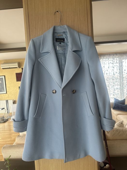 Светлосиньо палто