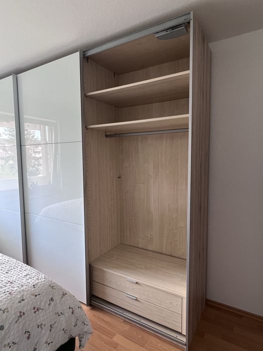 Dressing/Dulap 300/220/65 cm 3 usi culisante sticla alba