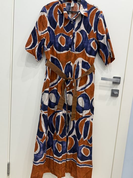 Продам женские платья