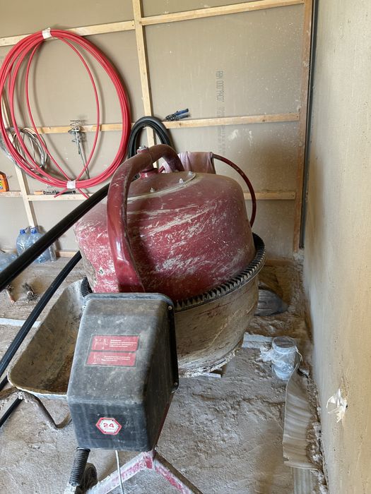 Продам бетономешалку и компрессор