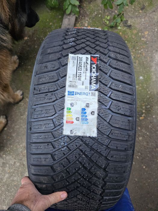 Anvelope de iarna pe 22 pentru Mercedes gle  marca yokohama
