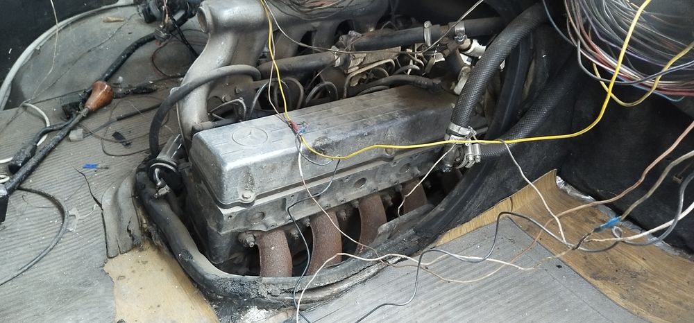 Продам Мерседес сапожек