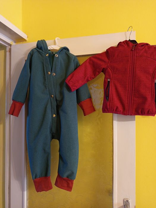 Vând salopeta softshell și geaca softshell