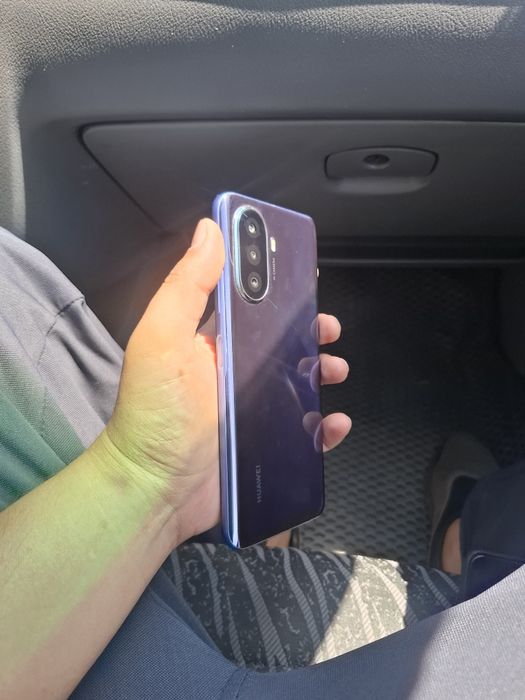 Huawei sotiladi // Ideal