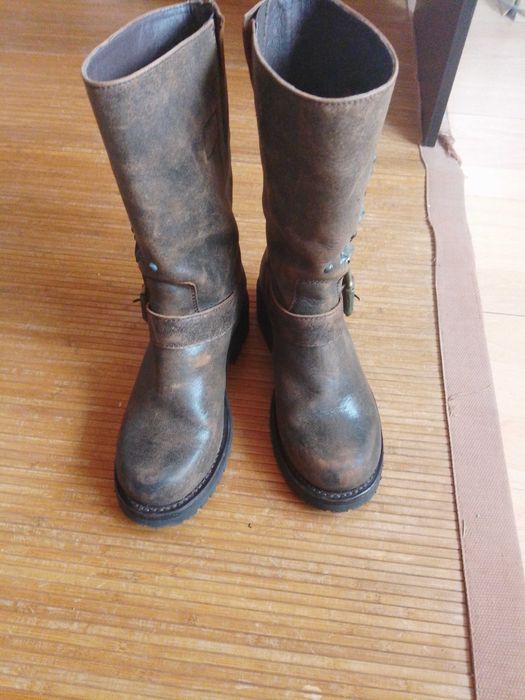 Кожени ботуши р-р 35