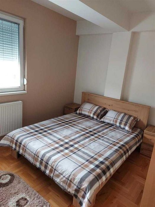 Дава се под наем Двустаен апартамент в Бургас, Лазур - 56 кв.м за 204 € - Снимка #2