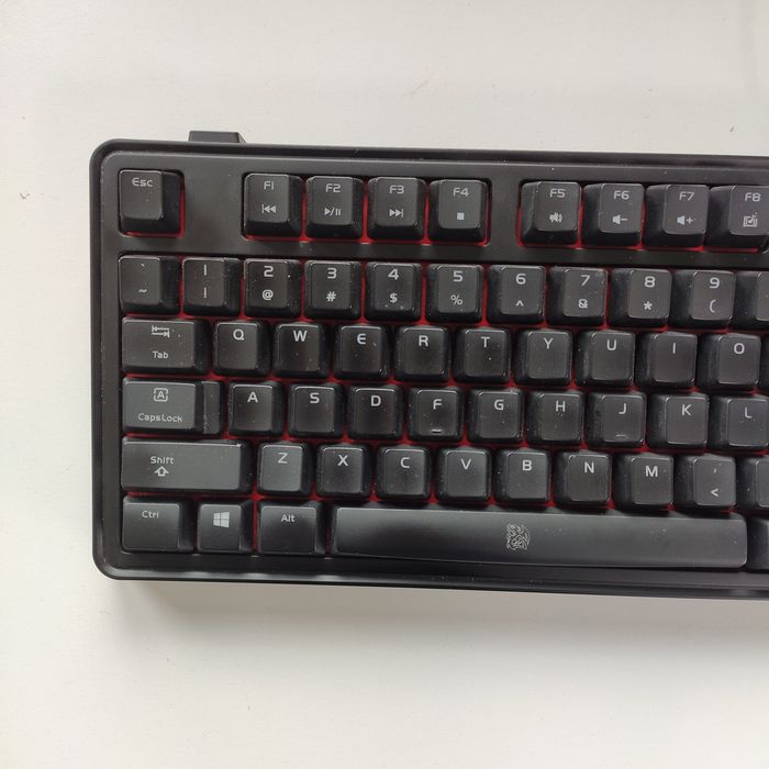 MEKA Pro Cherry MX Red Mecanic