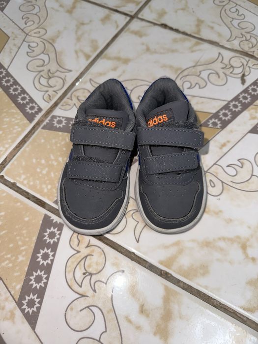 Adidasi baieti 20