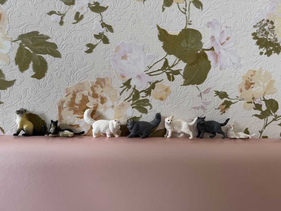 Фигурки кошек все за 1000