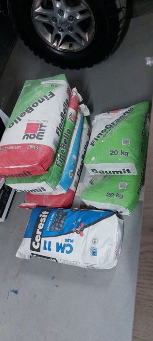 Vand saci de glet ramasi din renovare