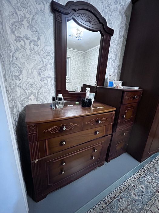 Спальный гарнитур