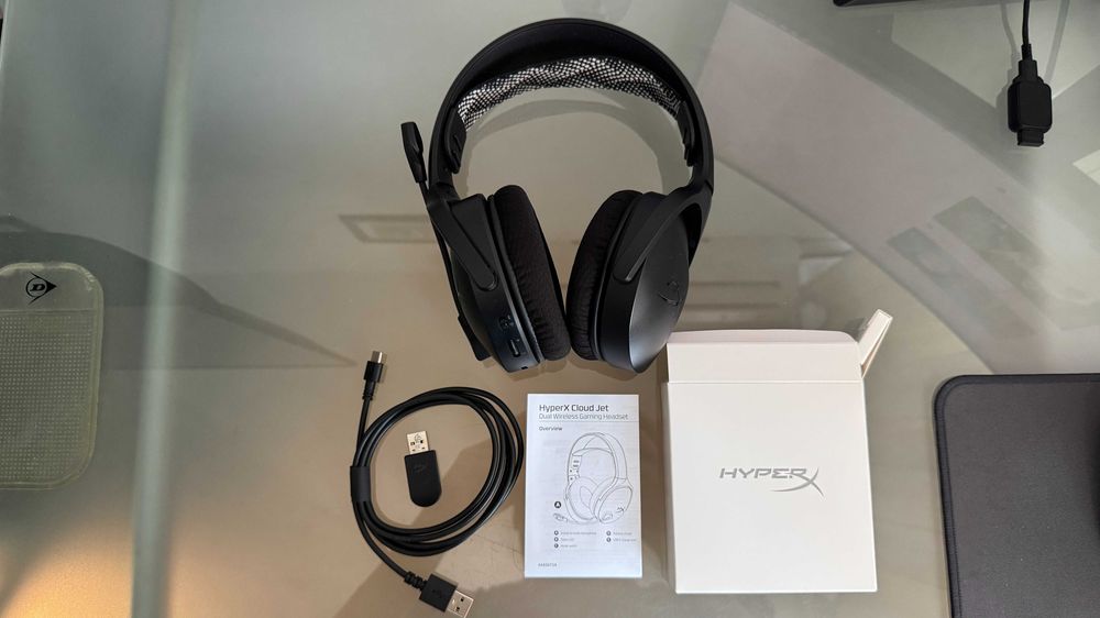 Casti wireless de gaming HyperX Cloud Jet