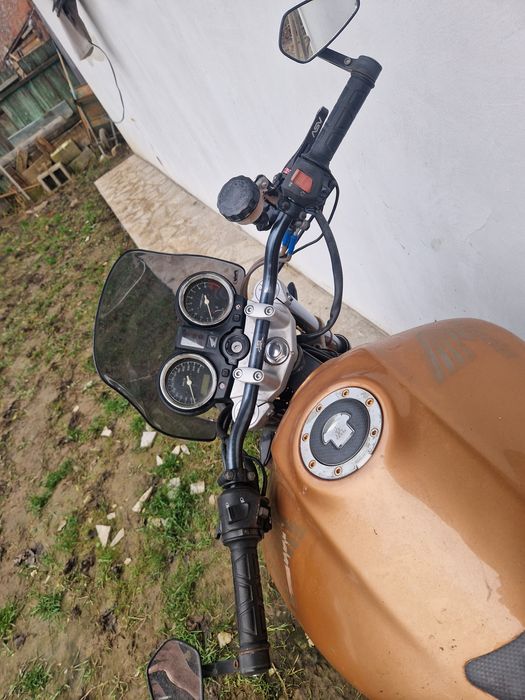 Vand Honda hornet 900 sau schimb cu Dominator