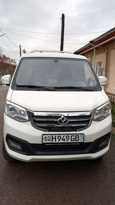 Чанган 2023 год 35 000 пробег пропан + бензин