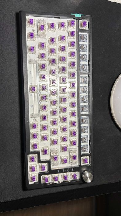 Tastatură Mecanică Custom 75% - Switch-uri Mov + Keycaps Pudding