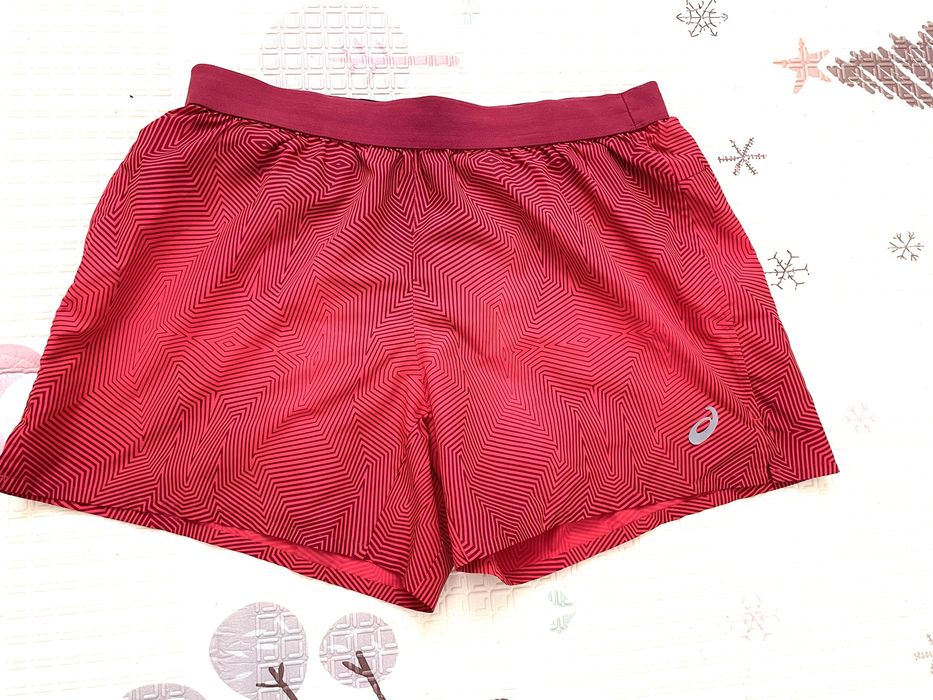 Спортен екип ASICS