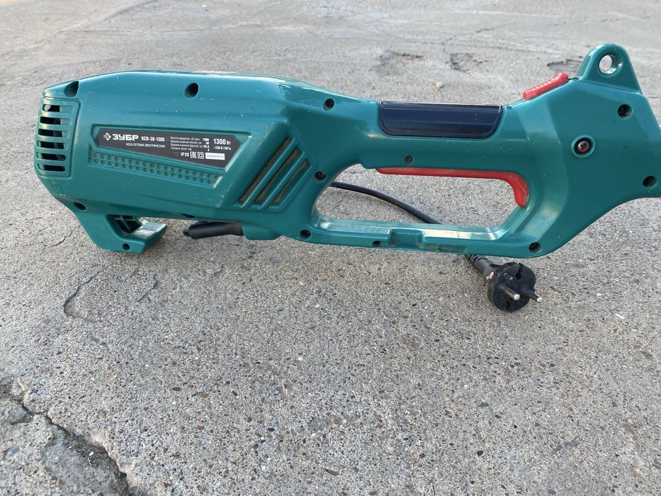 Электро тример  хорошем состоянии