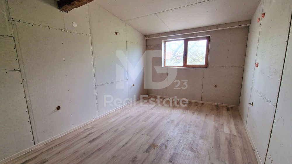 Продава се Етаж от къща в Пловдив, Център - 70 кв.м за 2700 €/кв.м - Снимка #5