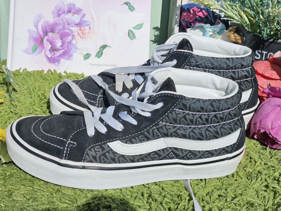 Vans високи кецове в черно N37