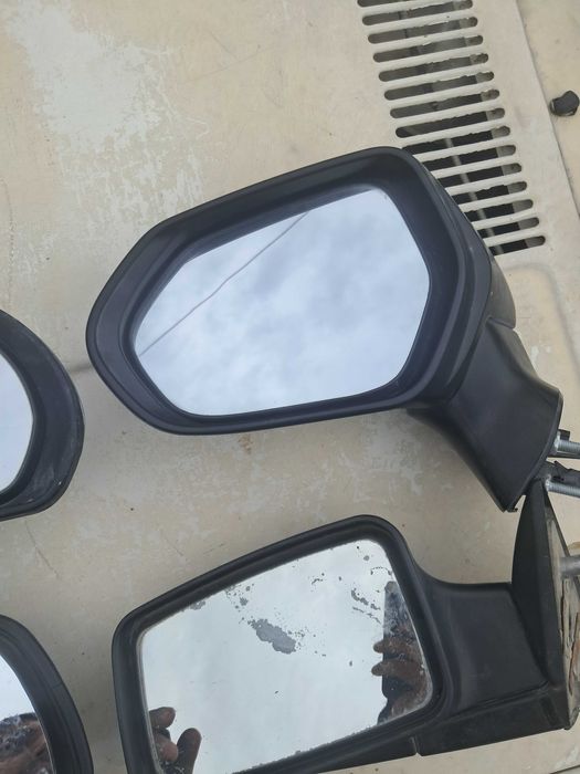 Продам боковые зеркала