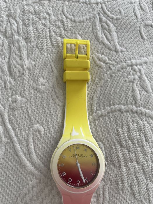 Часовник Marc Jacobs