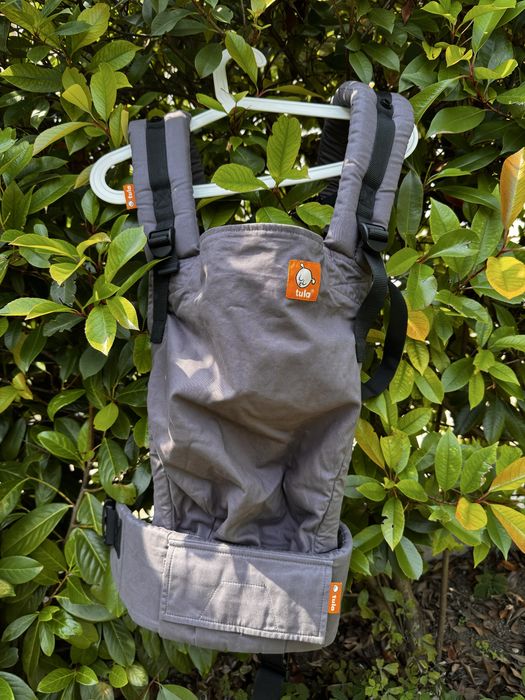 Marsupiu ergonomic Tula Free-to-Grow Stormy – stare excelentă, folosit foarte puțin