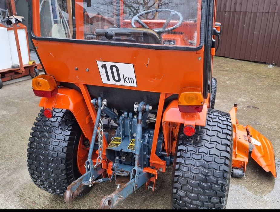 Tractor japonez Kubota 4x4