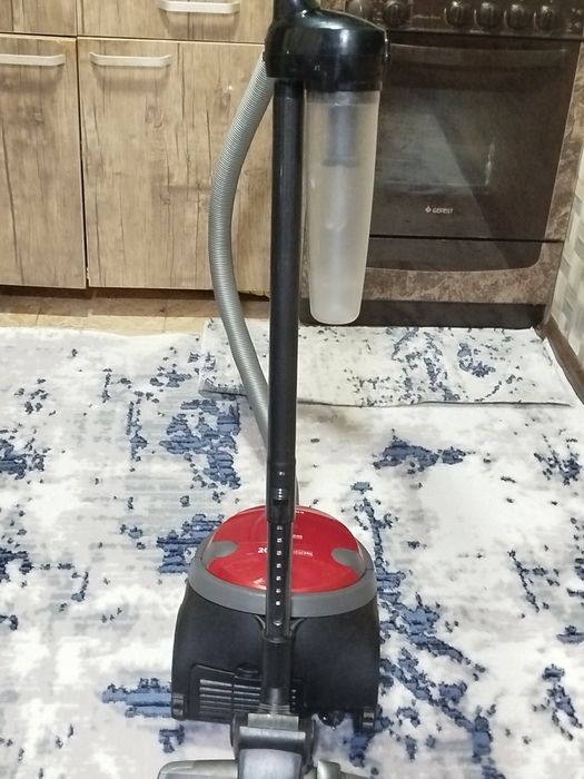 Продаётся пылесос в идеальном состоянии.