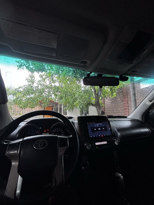 Land cruiser prado 150