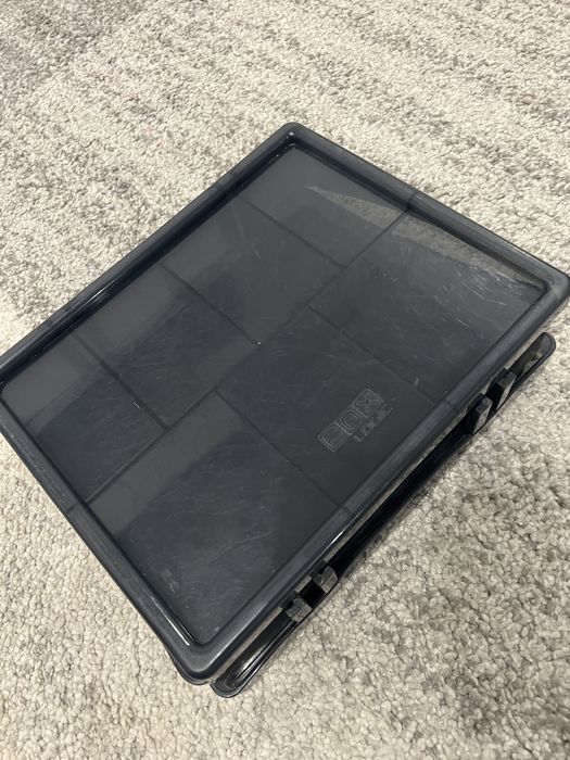 Masute laterale pentru cutia Nash Box Logic