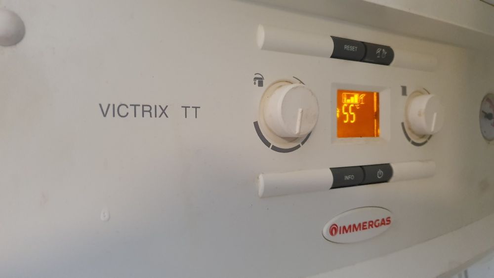 Reparații pe loc placă electronică Centrală Immergas Vitrix Exa