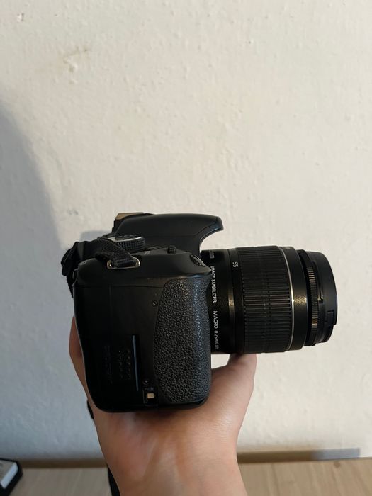 Фотоаппарат CANON EOS 600D