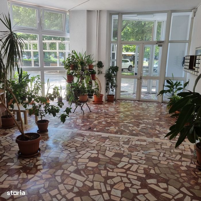 Unirii, colt cu Lucian Blaga, ap 2cam, spatios 65mp, 3 balcoane