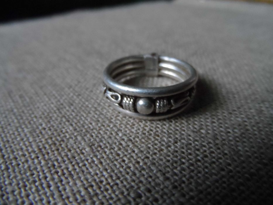 сребърен пръстен