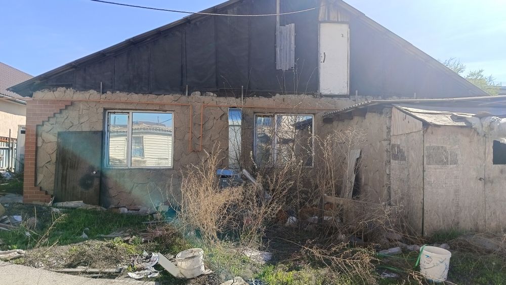 Дом на рабор продается.