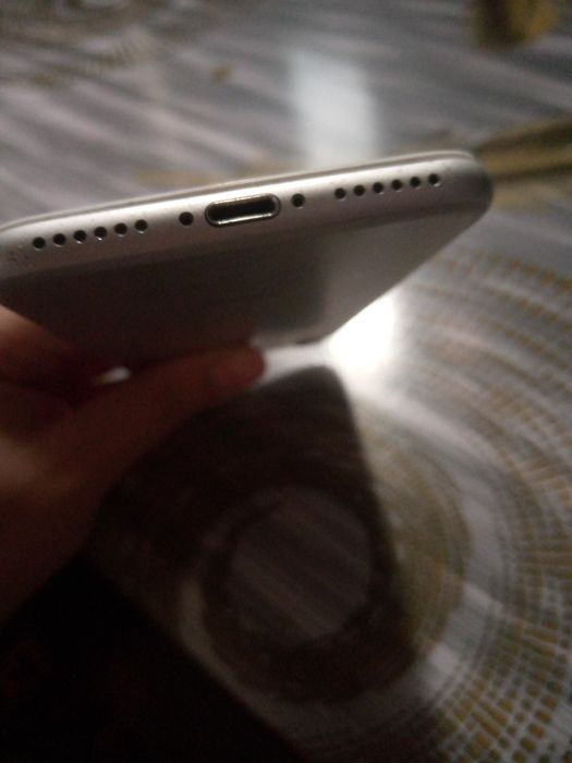 Iphone 7 xolati yaxshi