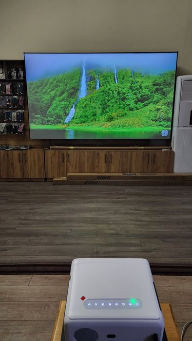 Proyektor X6 Pro Full HD