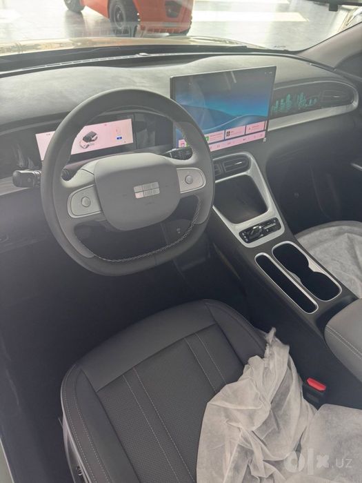 Geely ex2 ev 400 km
